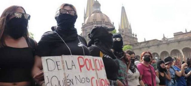 De manifestaciones y agua de Jamaica