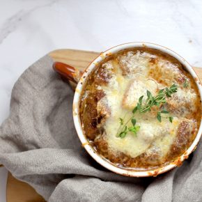 Variaciones para una sopa de cebolla 